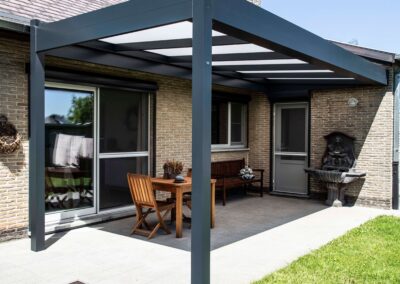 CSS Outdoor Living: Pergola Stricta